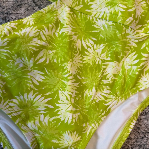 🆕 Michael Kors One-Shoulder Cutout Swimsuit in Lime Green Floral - Picture 2 of 5